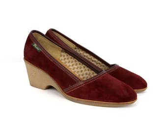 flat sandals with heel strap