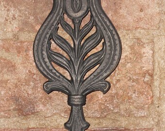 Vintage Cast Iron Trivet - Wilton Trivet - Tulip Design - Kitchen Decor - Primitive Kitchen - Hot Plate - Black Trivet - Cast Iron - 1970's