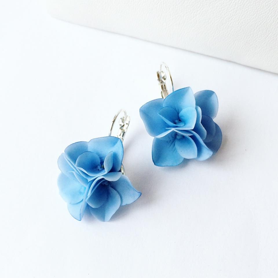 Blue hydrangea earrings bridal earrings by FlowerFoxAccessories