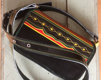 Woman bag / traditional Colombian handbag / Natural and hair leather / black, brown, yellow, red, green / Carriel para mujer, negro, marrón