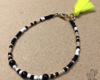 Tassel Pompon Seed beads Bracelet FriendshipBracelet Fluro Yellow fluo BeadedBracelet Kid and Woman white Black Gold Gift Feminin Girl