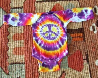 Newborn Long Sleeve Tie Dye Baby Onesie - Sunset Peace Sign - Ready to Ship