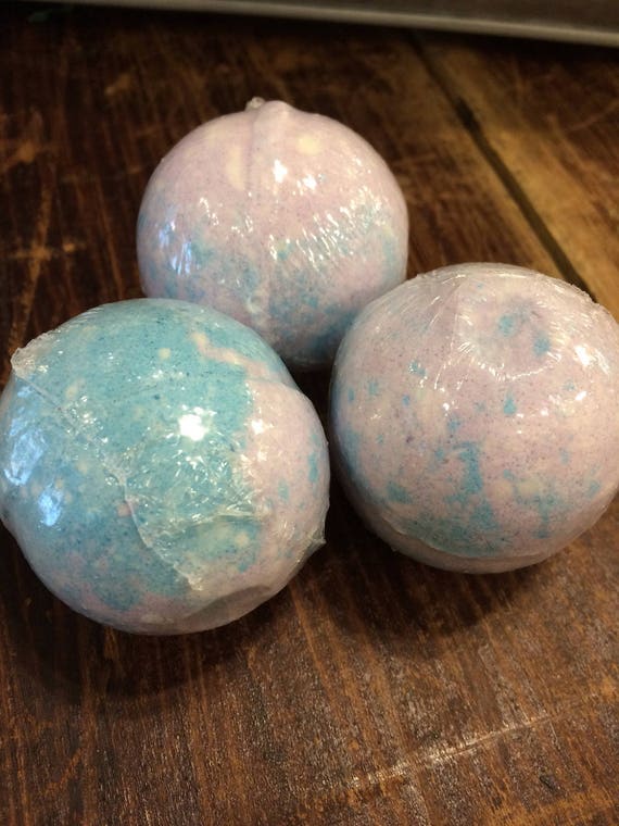 Black Raspberry Vanilla| Bath Bomb | 2oz