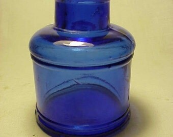 Old glass inkwell | Etsy