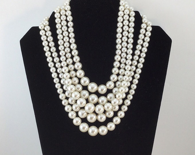 Vintage 5 Strand FX PEARL NECKLACE, Pearl Bib, Vintage Pearls, Shimmery White Pearls Necklace. Graduated pearls. Wedding Pearls