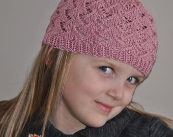 Beanie, Hand Knit Girl Cap, 4 to 6 year old girl sock hat, Hand Knit, Cable Pattern, little girl accessory, Cotton, Sock Cap
