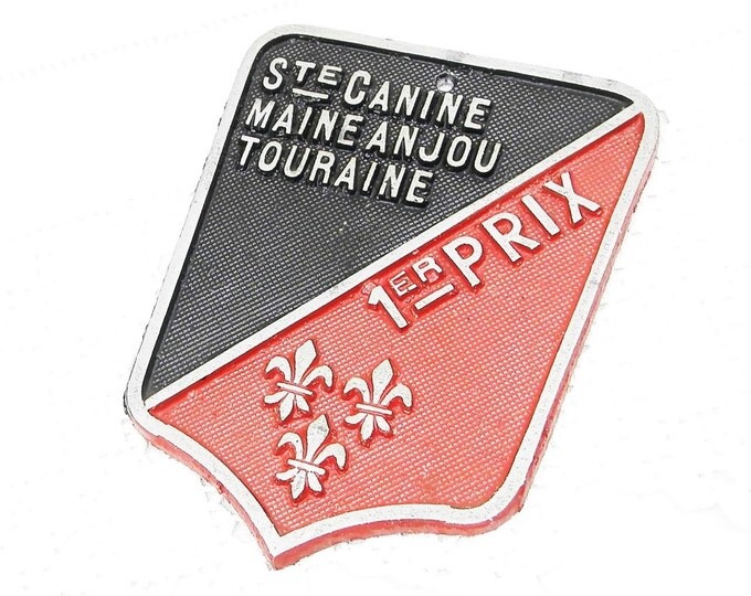 Vintage French Dog Breeders 1 st Prize Metal Plaque from the Maine Anjou Region in Western France Competition, Canine Retro Sign from France Vintage French Dog Breeders 1 st Prize Metal Plaque from the Maine Anjou Region in Western France Competition, Canine Retro Sign from France