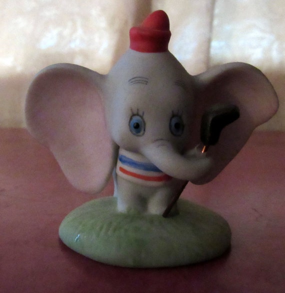 Tiny Dumbo figurine Disney