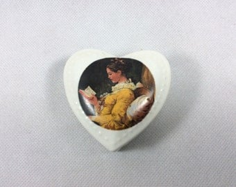 Vintage trinket box heart shaped A Young Girl Reading by Fragonard beautiful painting Rococo Valentine jewellery jewelry ring box 0050