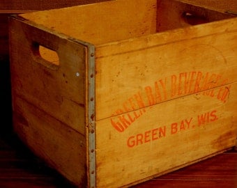 Vintage Greenbay Beverage Co. Crate, circa 1940's-1950's soda crate, antique beverage crate, vintage soda crate, collectible soda crate