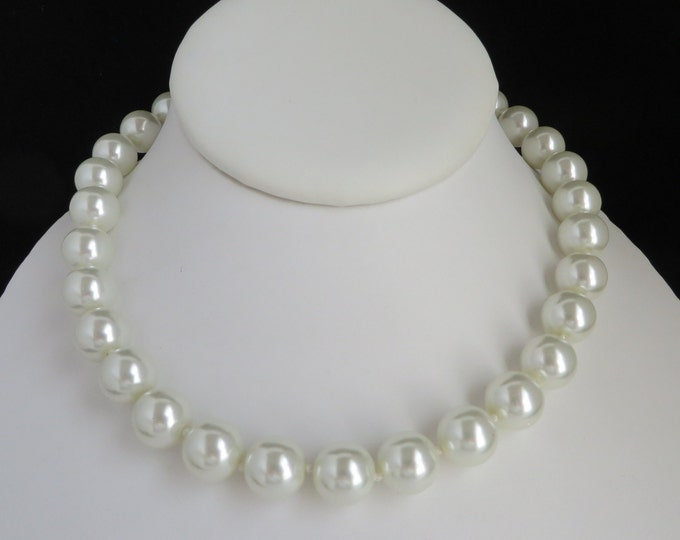 Vintage Faux Pearl Necklace, Single Strand Choker