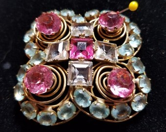 FREE SHIPPING Adele Brooch