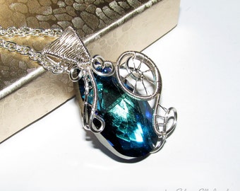 Calling of the Sea elven pendant, swarovski pendant, Sea Elf, Aquatic elf, Alu'Tel'Quessir, Teleri, Siren, Naiad, Mermaid, elvish jewelry