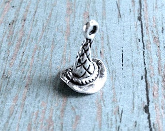 8 Witch hat charms 3D antique silver tone - silver witch hat pendants, Halloween charms, silver wizard hat charms, costume charms, AA10