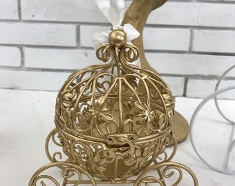 Cinderella Gold Carriage- centerpiece cinderella carriage wedding- quinceanera- Baby shower gold metal Cinderella Carriage centerpiece