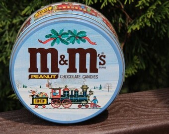 Vintage M&Ms Peanuts Chocolate Candies Tin holidays