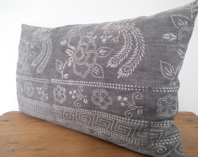 12"x 20" Vintage Chinese Batik Pillow Cover, Miao Batik Gray Pillow Case, Boho Throw Pillow, Ethnic Costume Textile Cushion Cover