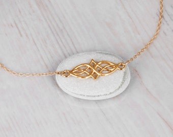 Gold Celtic Necklace, Dainty Gold Filled Necklace, Layering Gold Necklace, Celtic Knot Pendant, Celtic Jewelry, Geometric Necklace Irish