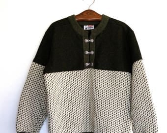 Vintage Norwegian Sweater by SCORE DESIGN Size L Scandinavian Folk Sweater Nordic pattern Sweater Wool Sweater green and white Sweater