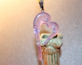 Hanging heart open