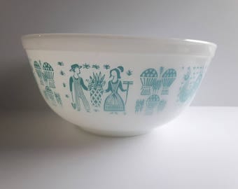 Vintage Butterprint Amish Pyrex 403 Mixing Bowl - very good condition - Amish Turquoise Blue Milkglass Bowl (large - 2.5 quart - 403)
