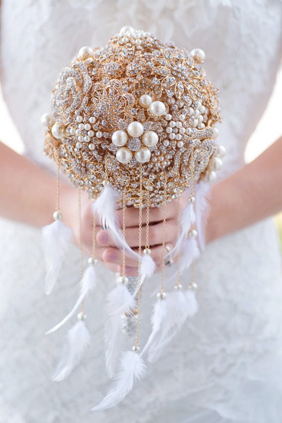 Custom Gatsby Brooch Bouquet, Rose Gold, Pearl Feather Jeweled Bouquet, Teardrop Cascading Bouquet, Vintage Wedding Bouquet, Glamorous