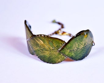 Real leaf bracelet, Green gift jewelry, leaf cuff bracelet, Nature gift bangle, Olive green leaves bracelet gift pressed leaf resin bracelet