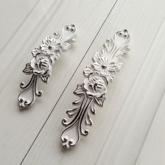shabby chic drawer pulls handles dresser knobs pulls handles shabby chic drawer pulls handles dresser knobs pulls handles