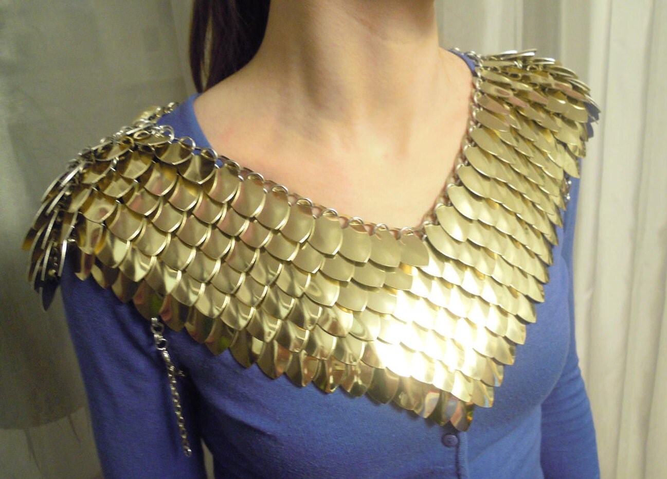 Scale mail chest Unisex scalemail gold necklace Priest