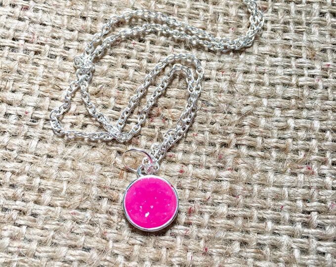 Pink Druzy Necklace, Druzy Necklace, Faux Druzy Necklace, Druzy Charm Necklace, Round Druzy Necklace, Pink Gem Necklace, Gemstone Necklace