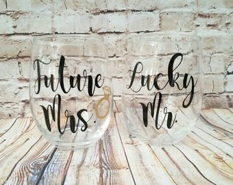 Future Mrs, Lucky Mr, Newly Engaged Gift, Couples Gift, Engagement Wine Gift, Future Mrs wine glass, Couples Wine Glasses, Bride Glass