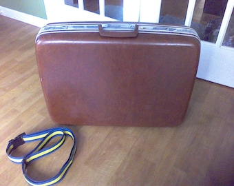 Large Samsonite Suitcase,,Brown, Stacking suitcase, vintage luggage, locking case