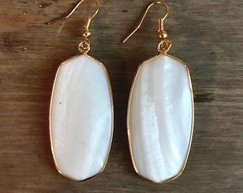 White Drop Earrings // Mother of Pearl // Gold Drop Earrings // Bridal jewelry // Bridesmaid Jewelry