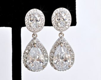 Classic Pear Cubic Zirconia CZ Dangle Clip-On Bridal Earrings (Sparkle-2428)