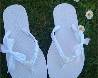 Customised Flip flops/ Wedding flip flops/ Hen Do flip flops/ Bridal flip flops/ ribbon flip flops