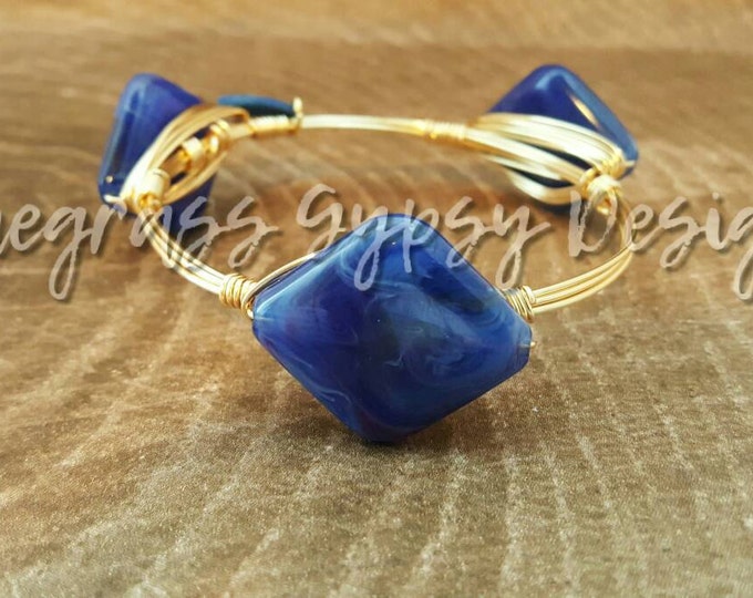 20% off Blue and White Wire Wrapped Bangle set, UK Bracelet, Silver or Gold wire, Bourbon and Boweties Inspired