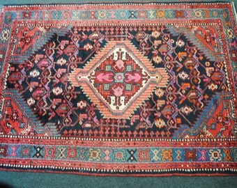 40% clearance Persian rug authentic Hamadan in Iran carpet knotted hands the country of origin. DISCOUNT40 coupon code