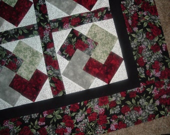 Card Trick Quilt Top to Finish Black Burgundy Red Floral 41 x 52 inches