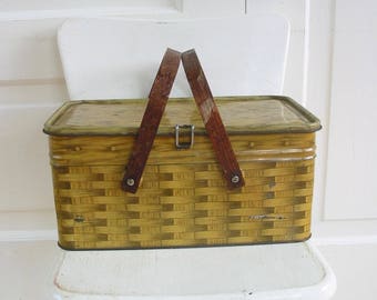 Vintage Metal Picnic Basket, Faux Bois Basket, Picnic Basket, Faux Woven Basket, Vintage Brown Picnic Basket, Metal Handled Basket