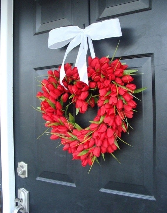 SPRING WREATH SALE Sale Tulip Heart Wreath, Valentines Day Wreath, Wedding Wreath, Valentine Wreath, Valentines Decor, Valentines Day Gift