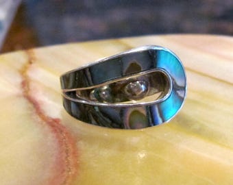 Native American Style Size 7 to 9, Unique Designer Made Mexico Made Sterling and Abalone Shell Silver Ring