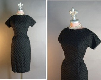 50s dress 1950s vintage BLACK COTTON EYELET hourglass bombshell day to evening dress