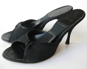 Vintage 50s Black Peep Toe Spring-o-lator High Heel Mules Shoes size 8.5 B