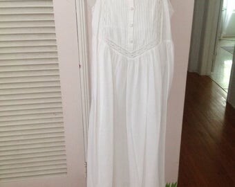 Laura Ashley cotton lace white robe nightgown set