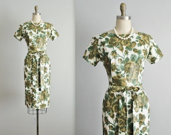 50's Floral Dress // Vintage 1950's Rose Print Cotton Fitted Sheath Garden Party Dress XS