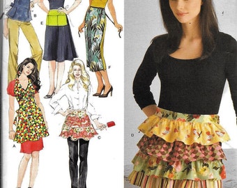 Simplicity 3752 Misses Theresa La Quey Tiered Half Full Halter Apron Pattern UNCUT Size S, M, L