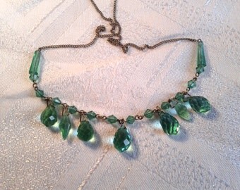 Vintage Edwardian Necklace, Green Faceted Glass Drops.