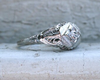 Vintage Filigree 18K White Gold Diamond Engagement Ring.