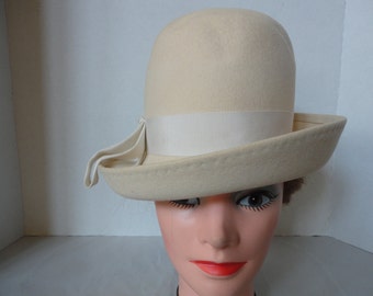 Vintage Winter White Wool Hat