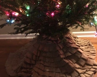 Ruffled Burlap Christmas Tree Skirt - Burlap Tree Skirt - Christmas Tree Skirt - Custom Tree Skirt - Sewn Tree Skirt - Ruffled Tree Skirt